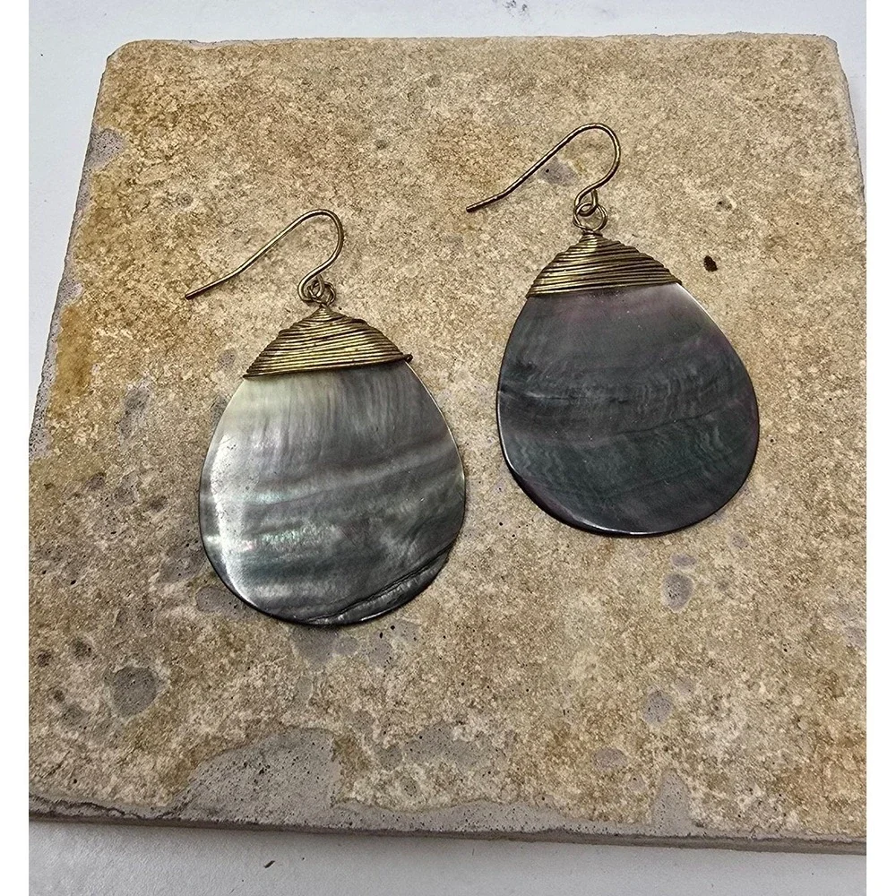 Black Mother of Pearl Shell Teardrop Wire Wrapped Dangle Earrings Gold Tone boho